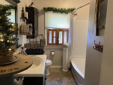 134 Church St, Ware, MA 01082 photo 24