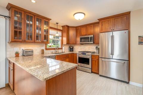 12 Robin Rd, Easthampton, MA 01027 photo 4