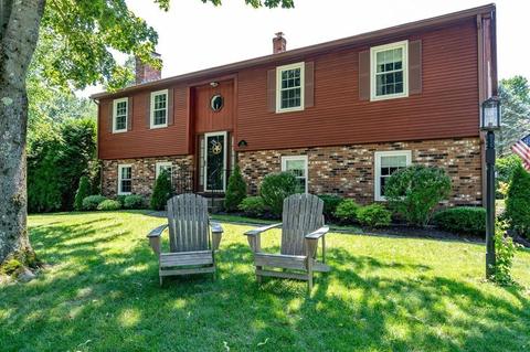 12 Robin Rd, Easthampton, MA 01027 photo 3