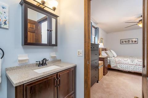 12 Robin Rd, Easthampton, MA 01027 photo 18
