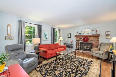 12 Robin Rd, Easthampton, MA 01027 photo 9