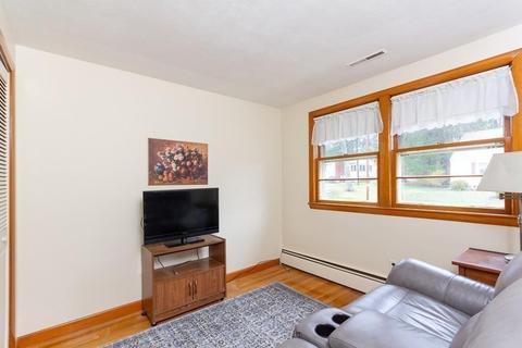 10 Kelch St, Reading, MA 01867 photo 14