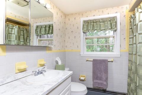 10 Kelch St, Reading, MA 01867 photo 15