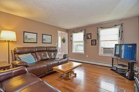 37 Deer Run Rd, Bellingham, MA 02019 photo 8
