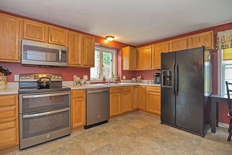 37 Deer Run Rd, Bellingham, MA 02019 photo 17