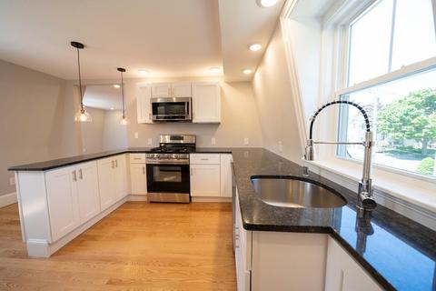 13 Putnam St #2, Danvers, MA 01923 photo 1