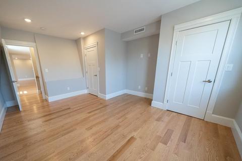 13 Putnam St #2, Danvers, MA 01923 photo 8