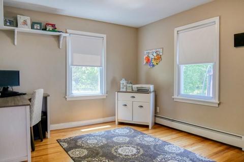 58 Senator St, Springfield, MA 01129 photo 12