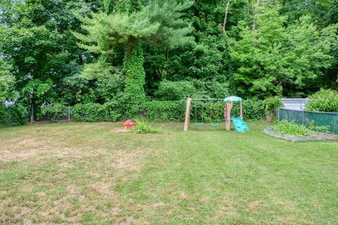 58 Senator St, Springfield, MA 01129 photo 24