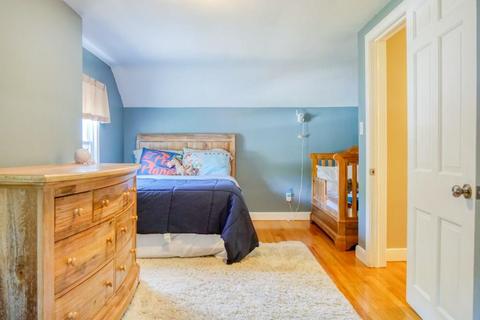 58 Senator St, Springfield, MA 01129 photo 13