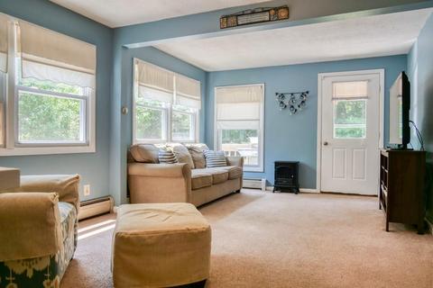 58 Senator St, Springfield, MA 01129 photo 17