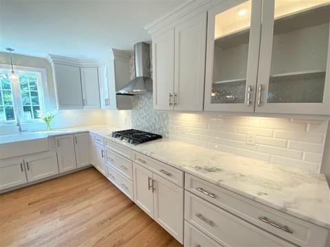 26 Torre St, Reading, MA 01867 photo 10
