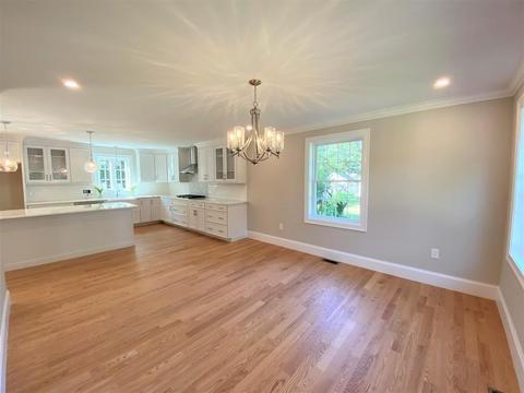 26 Torre St, Reading, MA 01867 photo 6