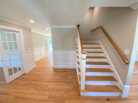 26 Torre St, Reading, MA 01867 photo 4
