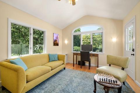 20 Cavanagh Rd, Wellesley, MA 02481 photo 16