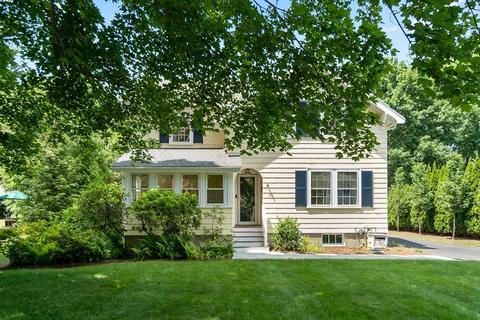 20 Cavanagh Rd, Wellesley, MA 02481 photo 2