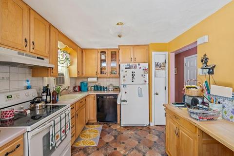 65 Cape Cod Ln, Hanover, MA 02339 photo 5