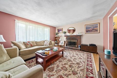 65 Cape Cod Ln, Hanover, MA 02339 photo 2