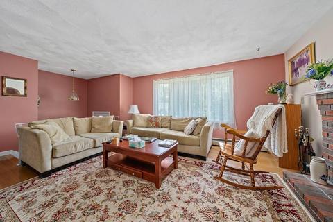 65 Cape Cod Ln, Hanover, MA 02339 photo 3