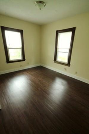 12 Crown St, Springfield, MA 01108 photo 8