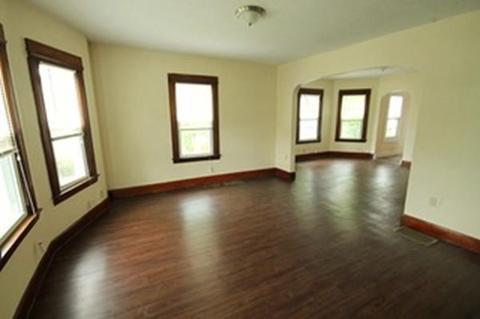 12 Crown St, Springfield, MA 01108 photo 6