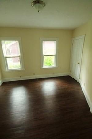 12 Crown St, Springfield, MA 01108 photo 7