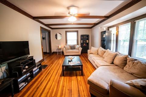 14 Irvington St, Springfield, MA 01108 photo 10