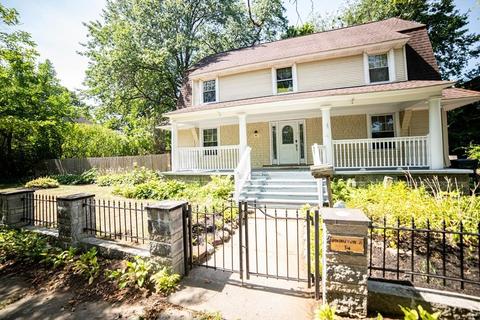 14 Irvington St, Springfield, MA 01108 photo 1