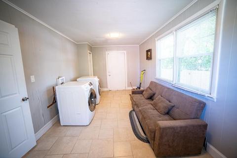 14 Irvington St, Springfield, MA 01108 photo 34