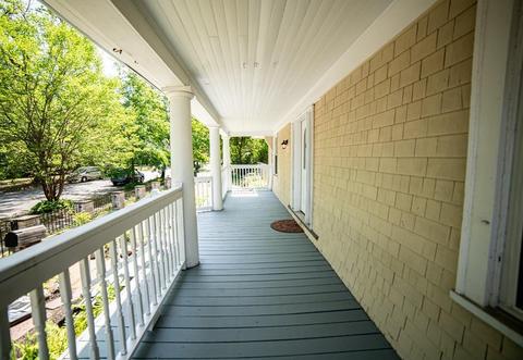 14 Irvington St, Springfield, MA 01108 photo 4