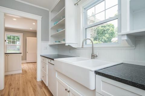 85 Forest St, Worcester, MA 01609 photo 15