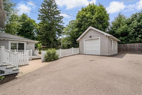 85 Forest St, Worcester, MA 01609 photo 32