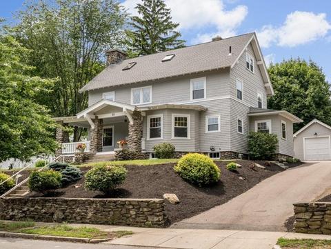 85 Forest St, Worcester, MA 01609 photo 1