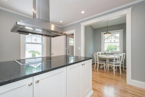 85 Forest St, Worcester, MA 01609 photo 12