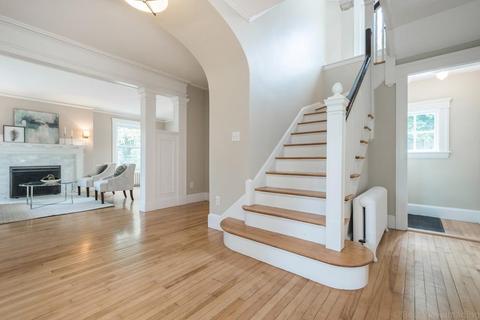 85 Forest St, Worcester, MA 01609 photo 6