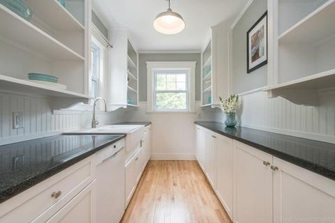 85 Forest St, Worcester, MA 01609 photo 14