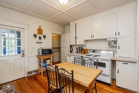 129 Spruceland Ave, Springfield, MA 01108 photo 8