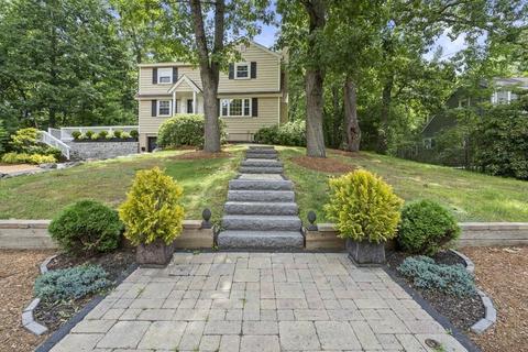 56 Ledgewood Rd, Dedham, MA 02026 photo 1