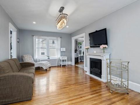 5 Woods Ave, Worcester, MA 01606 photo 4