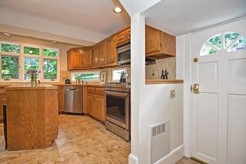 22 Cunningham Rd, Wellesley, MA 02481 photo 22
