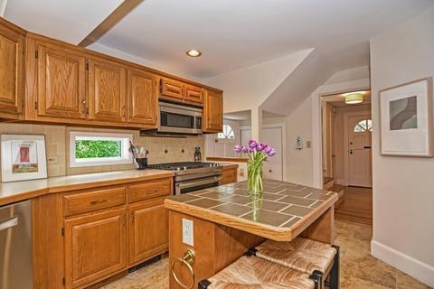 22 Cunningham Rd, Wellesley, MA 02481 photo 20