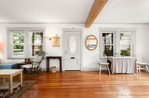 2 Lefavour Ave, Beverly, MA 01915 photo 1