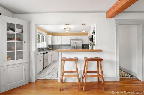 2 Lefavour Ave, Beverly, MA 01915 photo 8