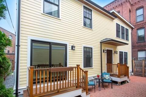 17 Davis Ave #3, Brookline, MA 02445 photo 2