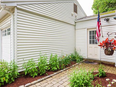 8 Mark Rd, Sharon, MA 02067 photo 3