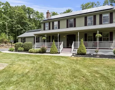74 Milford St, Upton, MA 01568 photo 1