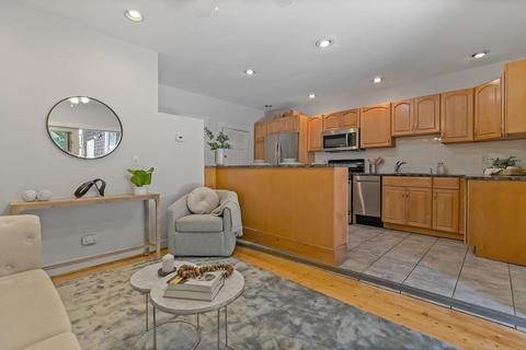 431 E 3rd #1, Boston, MA 02127 photo 10