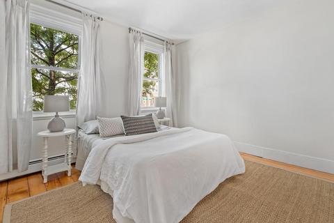 431 E 3rd #1, Boston, MA 02127 photo 19