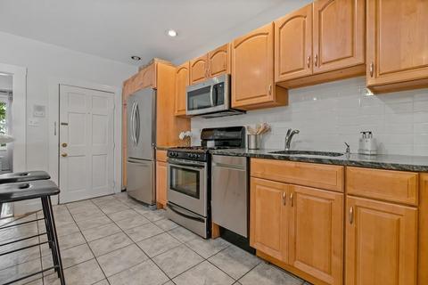 431 E 3rd #1, Boston, MA 02127 photo 11