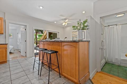 431 E 3rd #1, Boston, MA 02127 photo 13